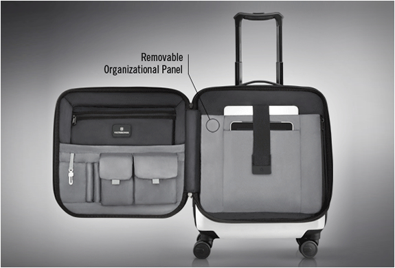 Victorinox Spectra Dual access Carry on