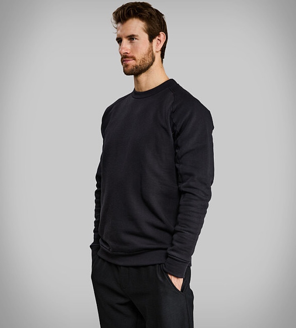 vollebak-100-year-sweatshirt-3.jpg | Image