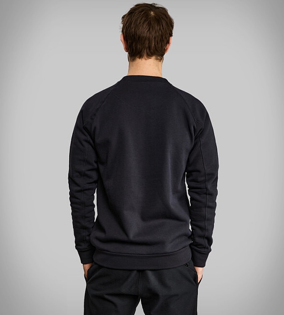 vollebak-100-year-sweatshirt-5.jpg | Image