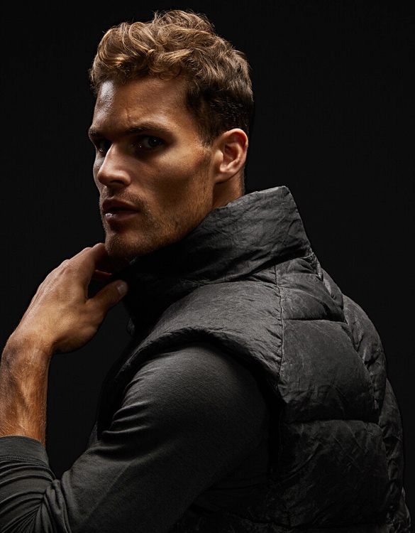 vollebak-indestructible-puffer-vest-5.jpg | Image