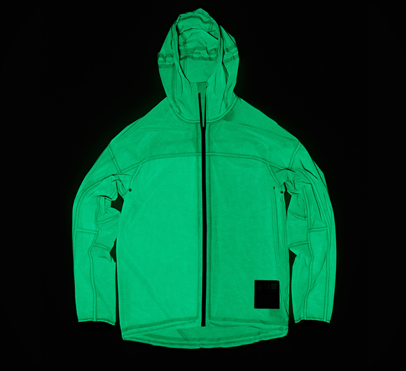 vollebak-solar-charged-jacket-7.jpg