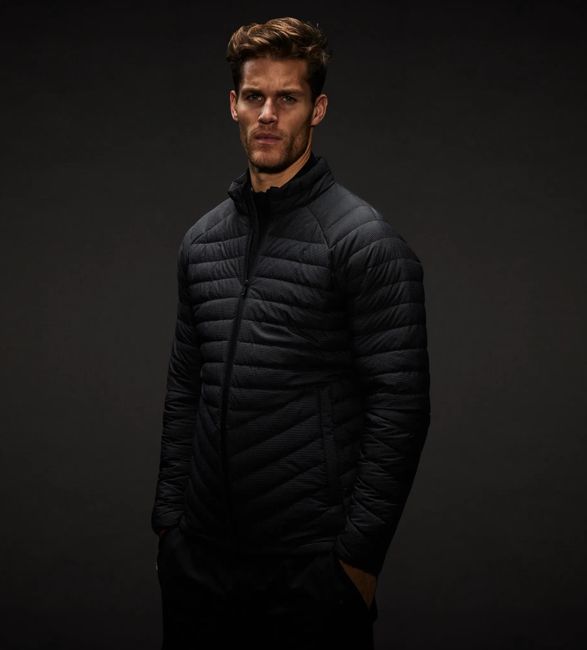 vollebak-ultralight-puffer-6.jpg
