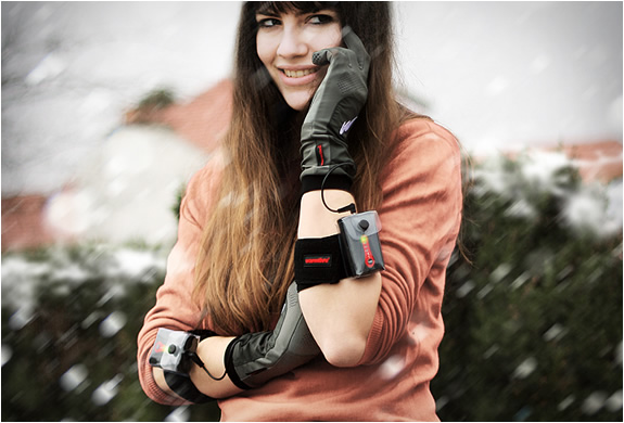 warmthru-heated-g3-glove-liners-5.jpg | Image