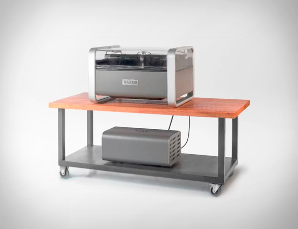 wazer-desktop-waterjet-cutter-9.jpg