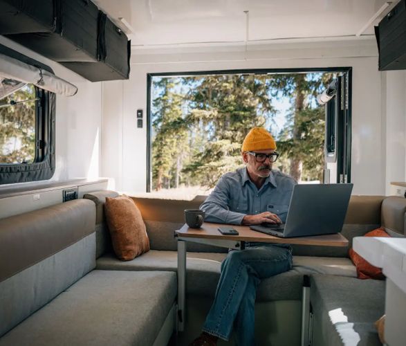 winnebago-arka-adventure-truck-10.jpg | Image