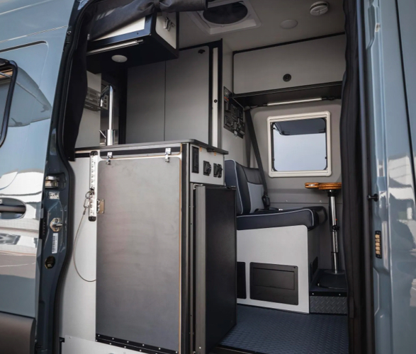 winnebago-revel-camper-13.jpeg
