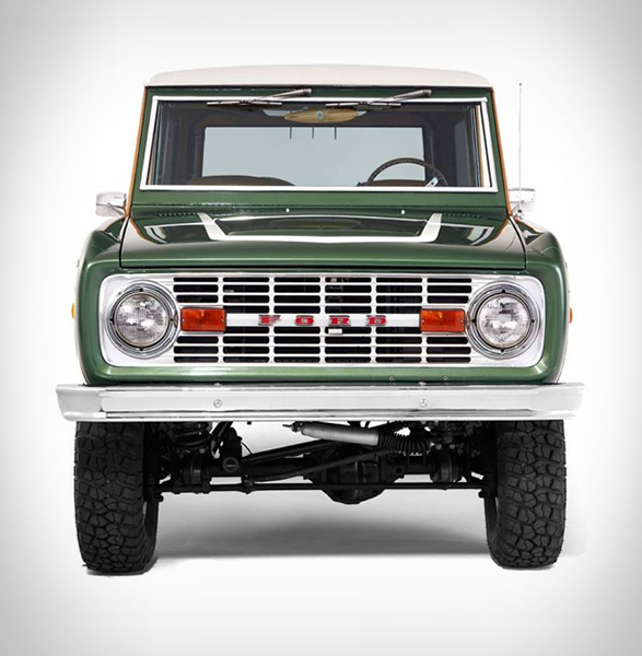 woody-ford-bronco-7.jpg