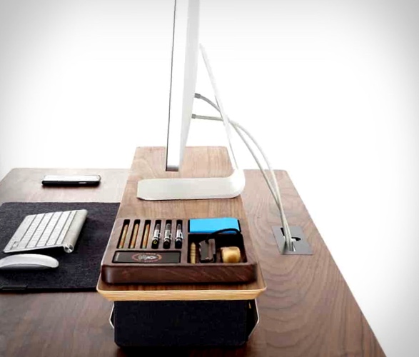 woolsey-smart-desk-6.jpg