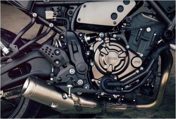 yamaha-xsr700-8.jpg