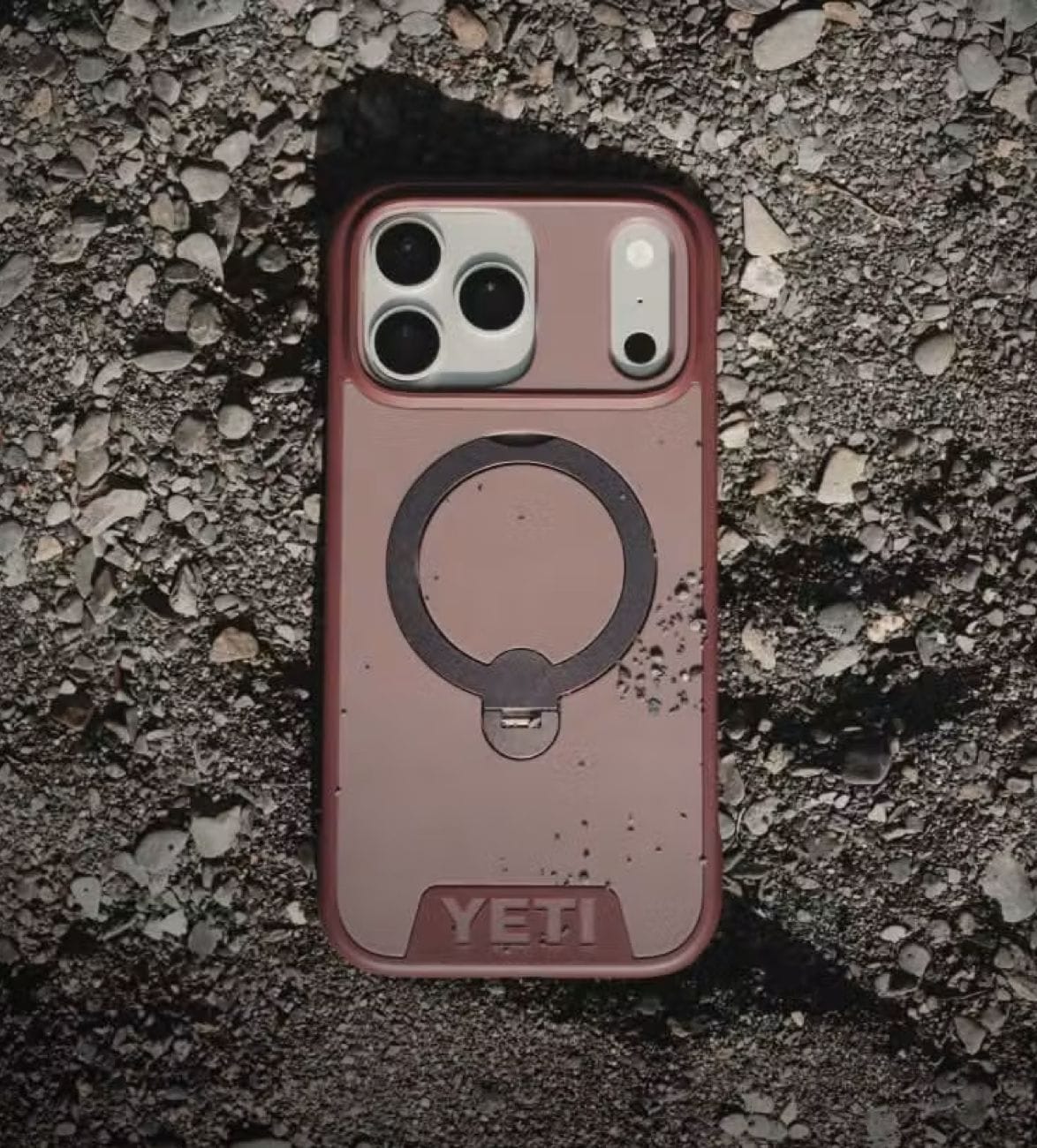 yeti-loadout-iphone-case-5.jpg | Image