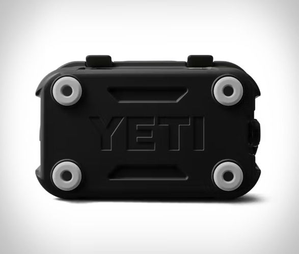 yeti-roadie-15-all-black-cooler-3.jpg | Image