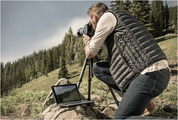 zagg-ipad-rugged-folio-9.jpg