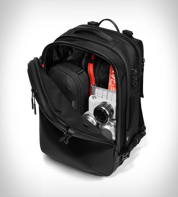 zephyr-pro-travel-backpack-8.jpg | Image