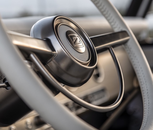 zero-labs-electric-ford-bronco-7.jpg