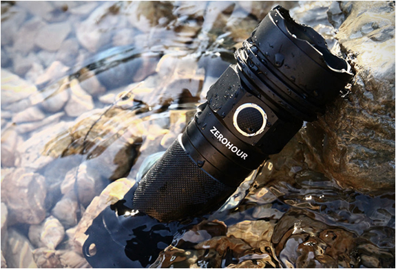 zerohour-flashlight-8.jpg