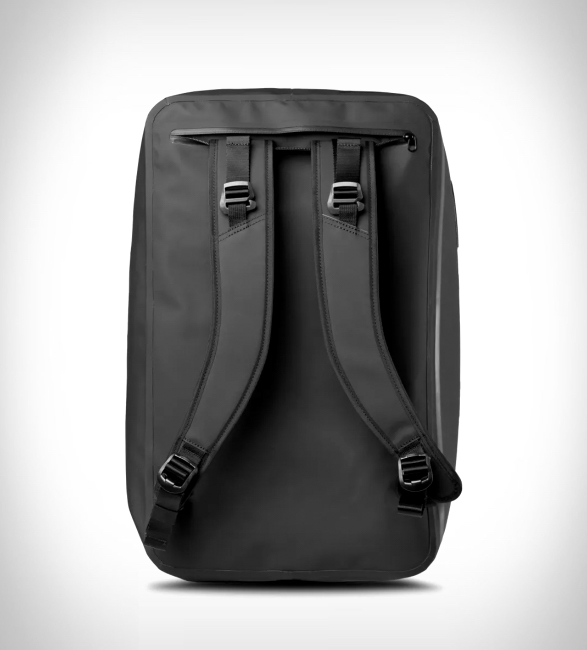 zhik-submersible-duffel-bag-3.jpeg | Image