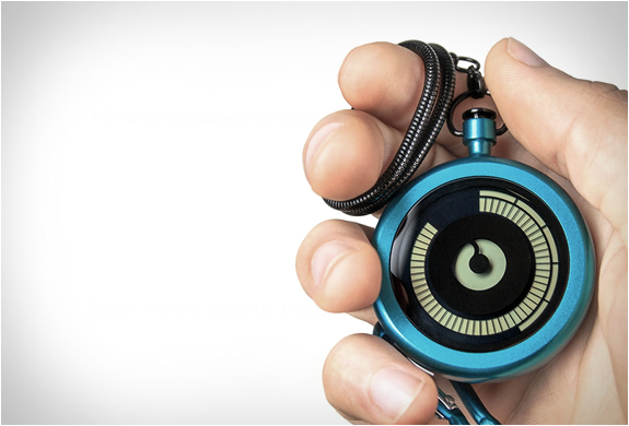 ziiiro-pocket-watch-6.jpg